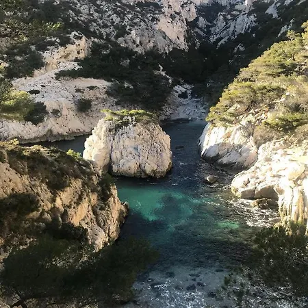Le Sept Aux Portes Des Calanques *