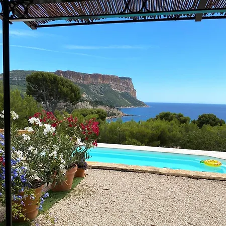 Le Sept Aux Portes Des Calanques * 卡西斯