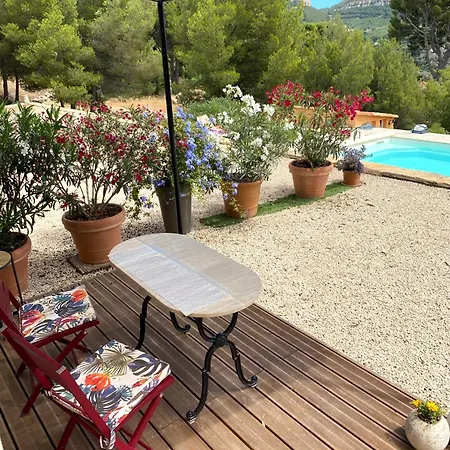 Le Sept Aux Portes Des Calanques Apartment Cassis